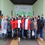 Волонтеры, студенты-медики