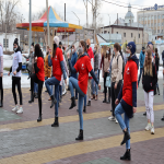 Волонтеры, студенты-медики