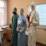 ​​​​​​​День открытых дверей прошел на специальностях «Медико-профилактическое дело» и «Лабораторная диагностика». Колледж посетило 75 учащихся школ города Барнаула и Алтайского края