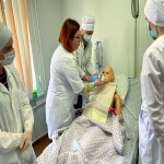 является преподавателем специальных дисциплин Барнаульского базового медицинского колледжа с 2004 года. За годы работы в колледже она освоила преподавание профессионального модуля «Выполнение работ по одной или нескольким профессиям рабочих, должностям служащих: Младшая медицинская сестра по уходу за больными» и четырех дисциплин на различных отделениях, является заведующим отделением «Лабораторная диагностика и Медико-профилактическое дело».
