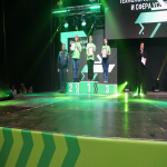 В Алтайском крае завершился региональный этап Чемпионата по профессиональному мастерству «Профессионалы» В Алтайском крае завершился Региональный этап Чемпионата по профессиональному мастерству «Профессионалы» в 2024 году. Торже-ственное закрытие Чемпионата и награждение победителей прошло в мно-гофункциональном спортивном комплексе краевой столицы «Титов-Арена». Губернатор Алтайского края, Председатель Правительства Алтай-ского края Виктор Томенко приветствовал участников Чемпионата. «Огромный заряд энерги