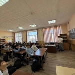 Амбассадоры ФП «Профессионалитет» 10 апреля провели увлекательное мероприятие "Профессионалитет":  Ты в хорошей компании» в МАОУ «Лицей №52», где обучаются кадеты. В ходе мероприятия ребята узнали о перспективных направлениях обучения и работы, и вы можете воспользоваться этими возможностями уже сейчас!    Не упусти свой шанс узнать больше о "Профессионалитет" и построить крутую карьеру! Приходи к нам на День открытых дверей 12 апреля!