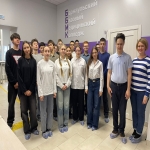 егодня наш институт наполнен энергией будущего!    Сотни абитуриентов и их родителей пришли к нам, чтобы узнать всё об уникальных возможностях, которые открывает федеральный проект «Профессионалитет».