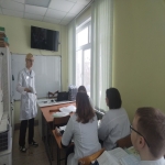 26 января мир отметит Международный день без интернета – праздник, призывающий нас хотя бы на один день оторваться от экранов компьютеров и смартфонов и вернуться в "реальный мир". 