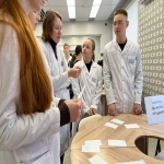 Накануне Дня российского студенчества студенты КГБПОУ «Алтайский институт развития медицинского образования» активно включились в выполнение заданий интеллектуально-развлекательного квеста, организованного  участниками проекта «Языковые горизонты».