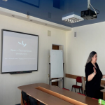 Второй день декады социально-гуманитарных дисциплин был посвящен истории. Студенты - участники акции «Мы в истории России» встретились онлайн и рассказали  о значимых событиях, происходивших в филиалах института 17 марта в разные годы, вспомнили о проводившихся в этот период мероприятиях и конкурсах.