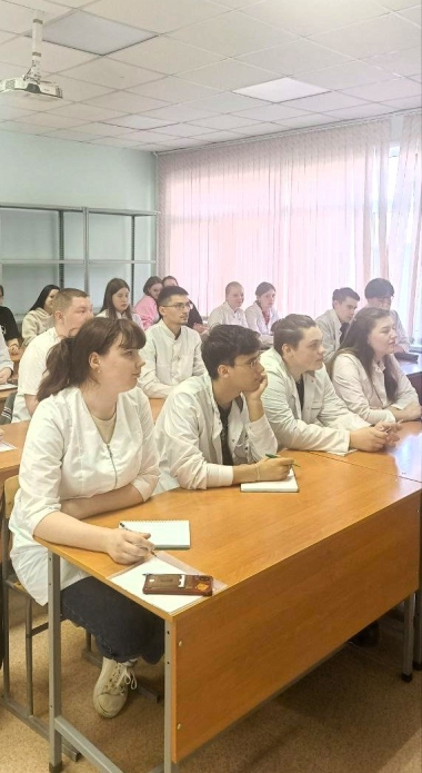 20 ребят, изъявивших желание отработать в составе студенческих отрядов в предстоящем трудовом семестре, пройдут обучение по программе «Младшая медицинская сестра по уходу за больными»