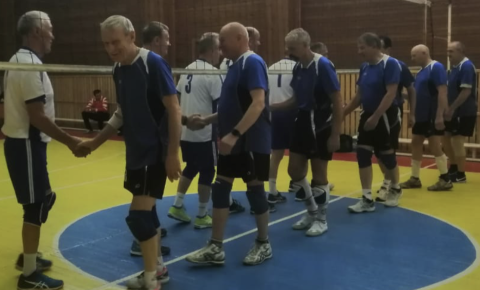 Вчера в ББМК стартовало Первенства города Барнаула по волейболу среди ветеранов спорта, войны, труда, Вооруженных Сил, правоохранительных органов