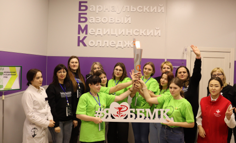 В Алтайском крае стартовал региональный этап мероприятий Всероссийского чемпионатного движения по профессиональному мастерству, в котором примут участие 220 студентов и 100 школьников края по 49 компетенциям.