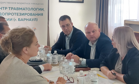 Директор колледжа Ольга Михайловна Бондаренко приняла участие в заседании Комиссии по вопросам охраны здоровья граждан и развития здравоохранения Алтайского края Общественной палаты Алтайского края