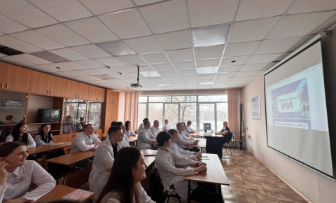 В марте 2026 года во всех образовательных учреждениях России традиционно проводятся уроки по финансовой безопасности. В этом году для Уроков выбрана актуальная тема цифровой эпохи «Темная сторона» искусственного интеллекта».